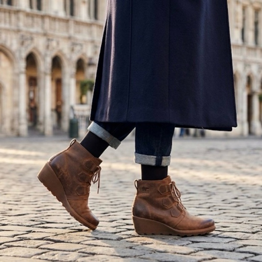 Sorel Toronto Waterproof Lace-up Oil Suede Distressed Wedge Boot